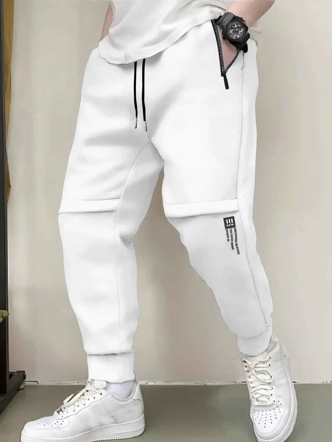 Men's Casual Jogger Pants with Zipper Pockets, Letter Print Design, Elastic Drawstring Waistband & Ankle Cuff Hem, Fashion Knit Sportswear