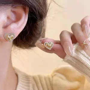 S925 Silver Needle Irregular Pleated Zircon Heart Stud Earrings DDES0482 Unique Design Style Earrings 14K Gold-Plated