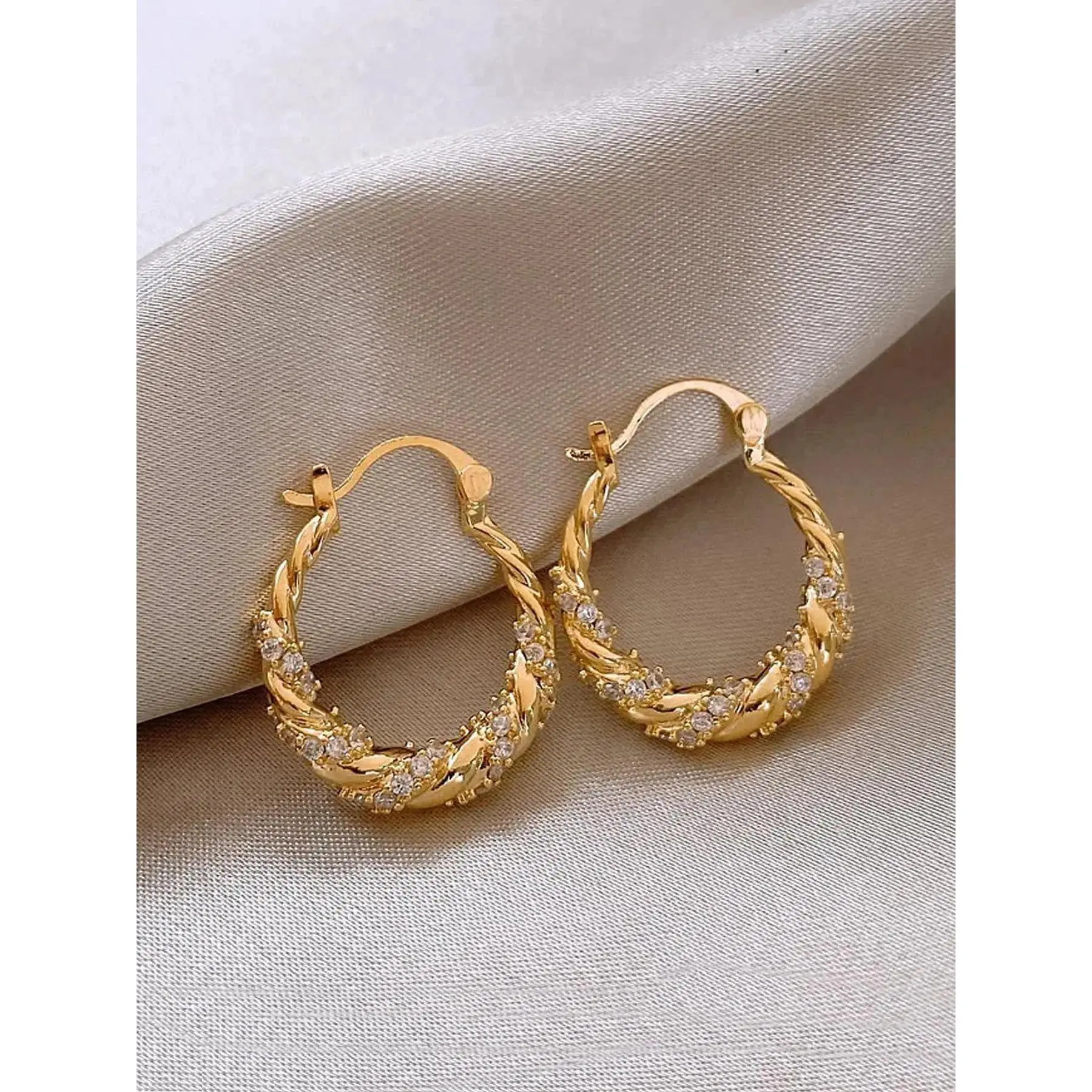 Women's Gold-Plated Copper Mini Twisted Hoops Shape Earrings, Fashionable Jewelry Accessories for Party & Everyday Wear, TikTok Shop Back to School