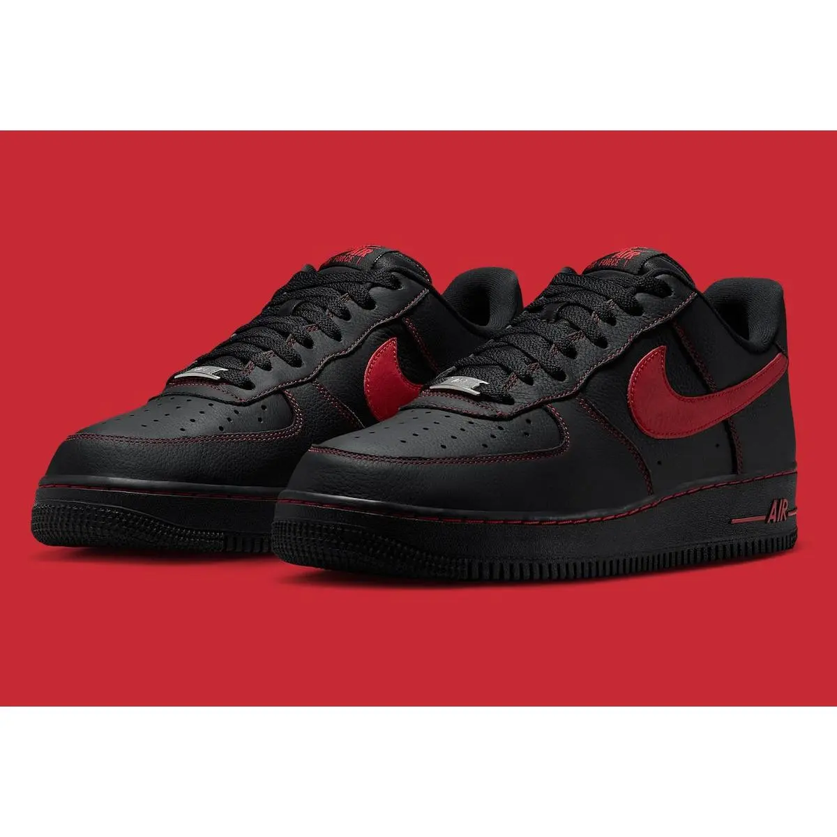 Nike Men’s Red and Black Athletic Sneakers Men main image 2