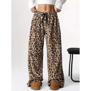 Women's Leopard Print Coral Fleece Pants, Thickened Warm Home Wear, Vintage Loose Fit Wide Leg, Fall Winter Casual, Casual Street Trousers Can be used with a raincoat