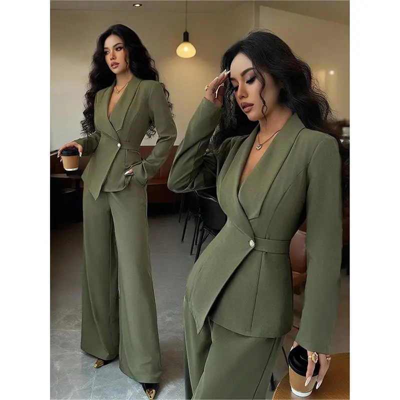 Green (long sleeved)