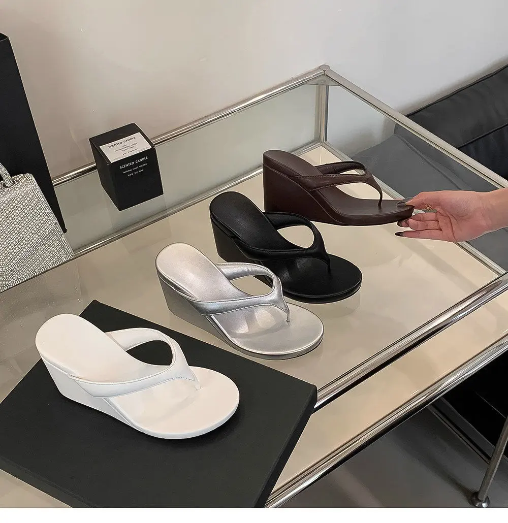 Women High Wedge Heel Flip Flops, Comfortable Non-slip Platform Sandals, Open Toe Summer Slippers, Lightweight Footwear for Beach, Vacation, Poolside, Daily Casual Outfits Girl