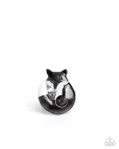 Fateful Fox - Silver Banded Ring with a Grey and White Fox