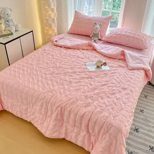 Solid Color Summer Cool Quilt, Soft Comfortable Washable Quilt, Air Conditioning Quilt for Bedroom, Guest Room, Camping and Travel, Lightweight Bedding