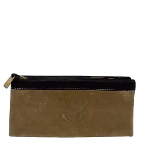 Pre-owned Loewe Leather Clutches & Wristlets W26042434 Long Brown & Suede Clutch