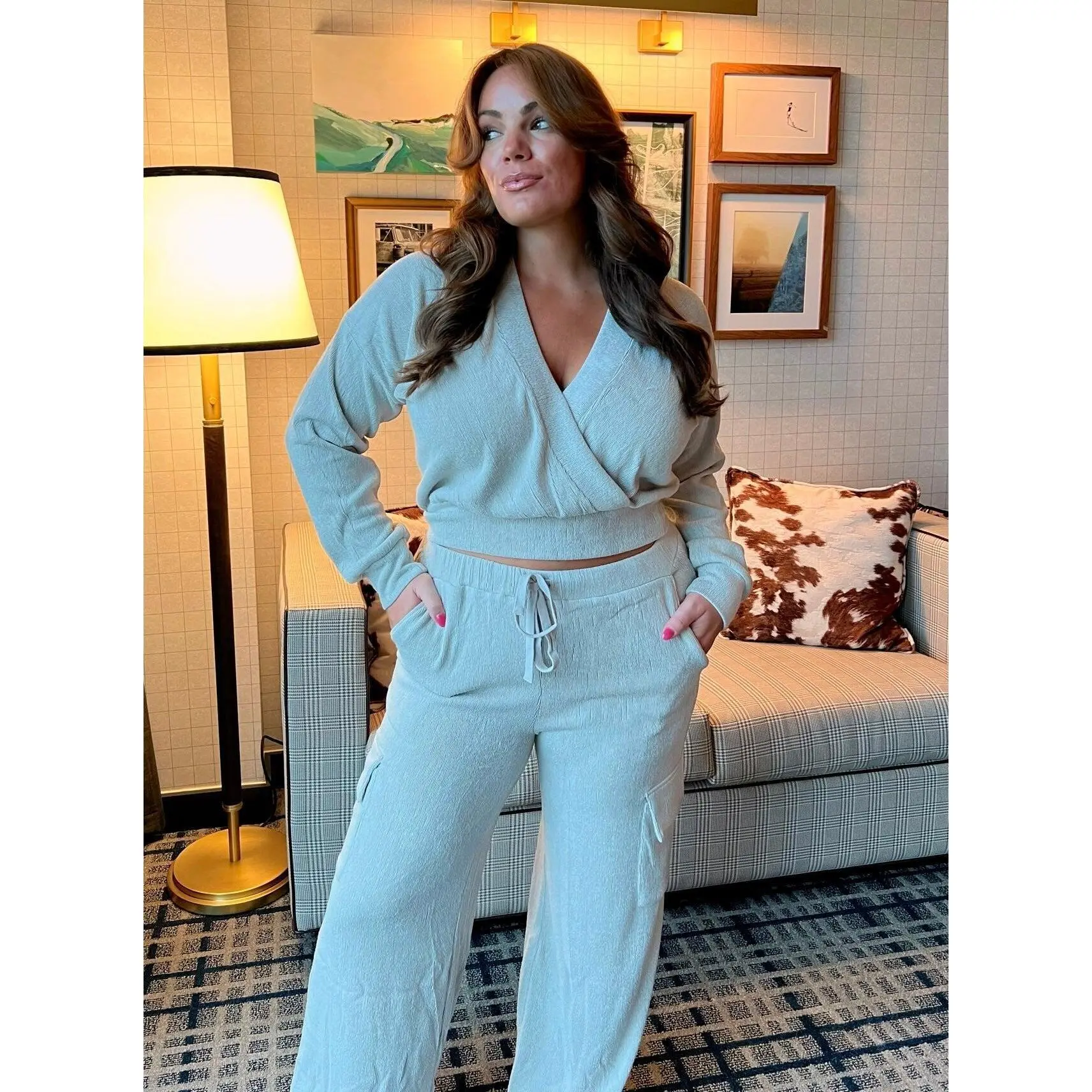 GREY CARGO PANTS & SWEATSHIRT SET