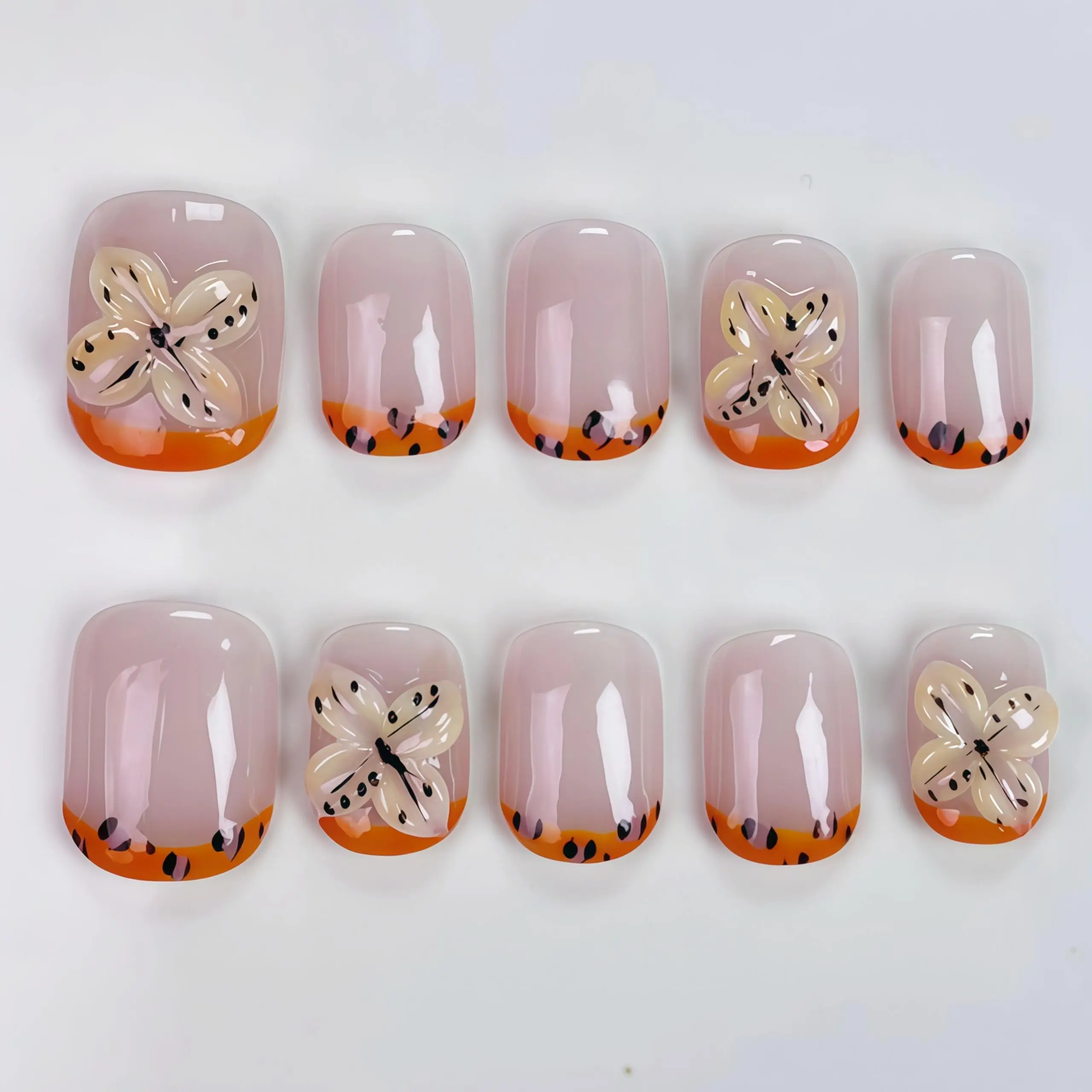 N86 French Leopard Print Short Glossy Three-Dimensional Carved False Nails Detachable Reusable Press On Nails Metallic Finish