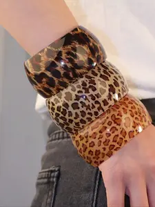 Women's Resin Leopard Print Bangles, Set of 3, Casual Jewelry for Beach, Resort, Party Wear, Stylish Accessory for Women
