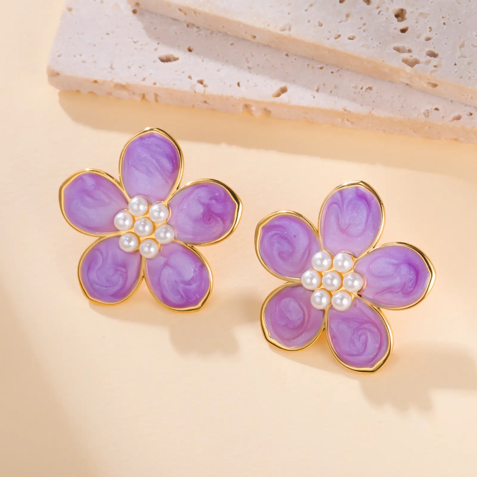 Cazador Stainless Steel Flower Imitation Pearl Stud Earrings Waterproof Earrings for Women Jewelry Wedding Birthday Gift 2026