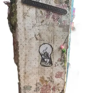 Wonderland Junk Journal - Simple Design, Ideal for Writing and Sketching, Compact and Lightweight, Ideal for Everyday Use