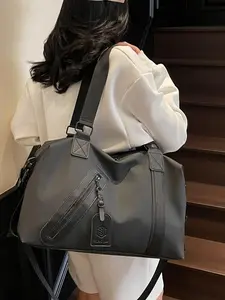 Large Capacity Travel Duffel Bag for Sports and Gym, Casual Sports Bag, Stylish Handheld Weekender for Short Business Trips and Fitness Activities, Athletic Bag, Gym Bags