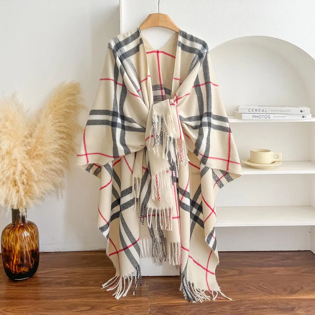 Black and White Plaid Shawl for Women, Oversized Cozy Poncho with Tassels, Open Front Winter Outerwear, Black And White Plaid Shawls
