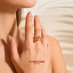 TUANYUAN Stainless Steel Open Rings - Adjustable, Stylish, Versatile Unisex Animals Repro-Free Casual Couple Fashion Jewelry