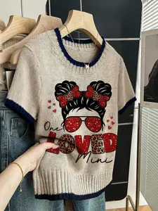 Cartoon Leopard Print Graphic Sweater with Crew Neck for Women, Stylish Fitted Short Sleeve Knit Top for All Seasons, Cozy and Warm Autumn Winter Casual Wear Knitwear