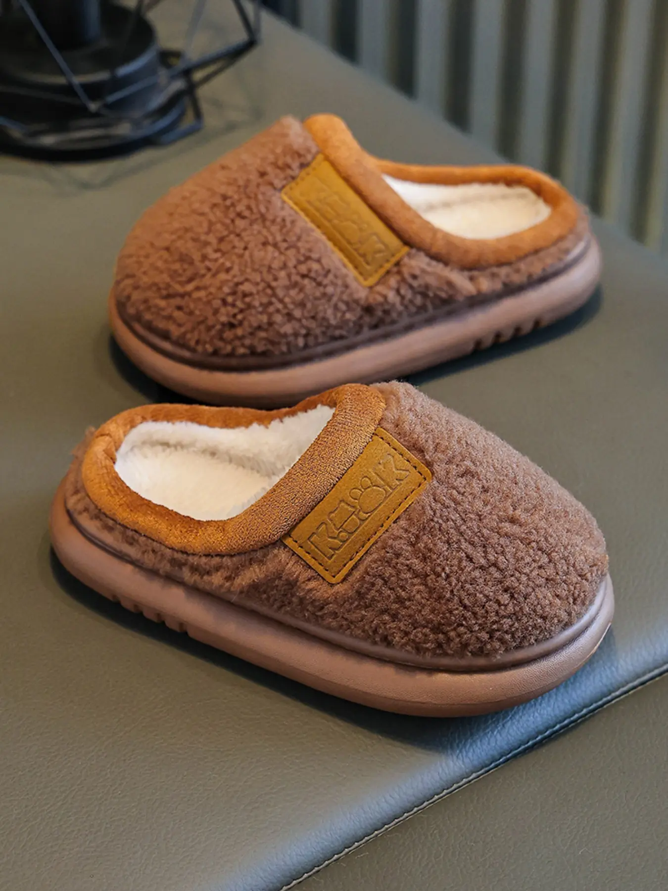 Home Slippers Autumn Winter Simple Fashion Casual Small Medium Large Boys Girls Students Indoor Warm Plush Fuzzy Warm Slippers, Fashionable Slippers