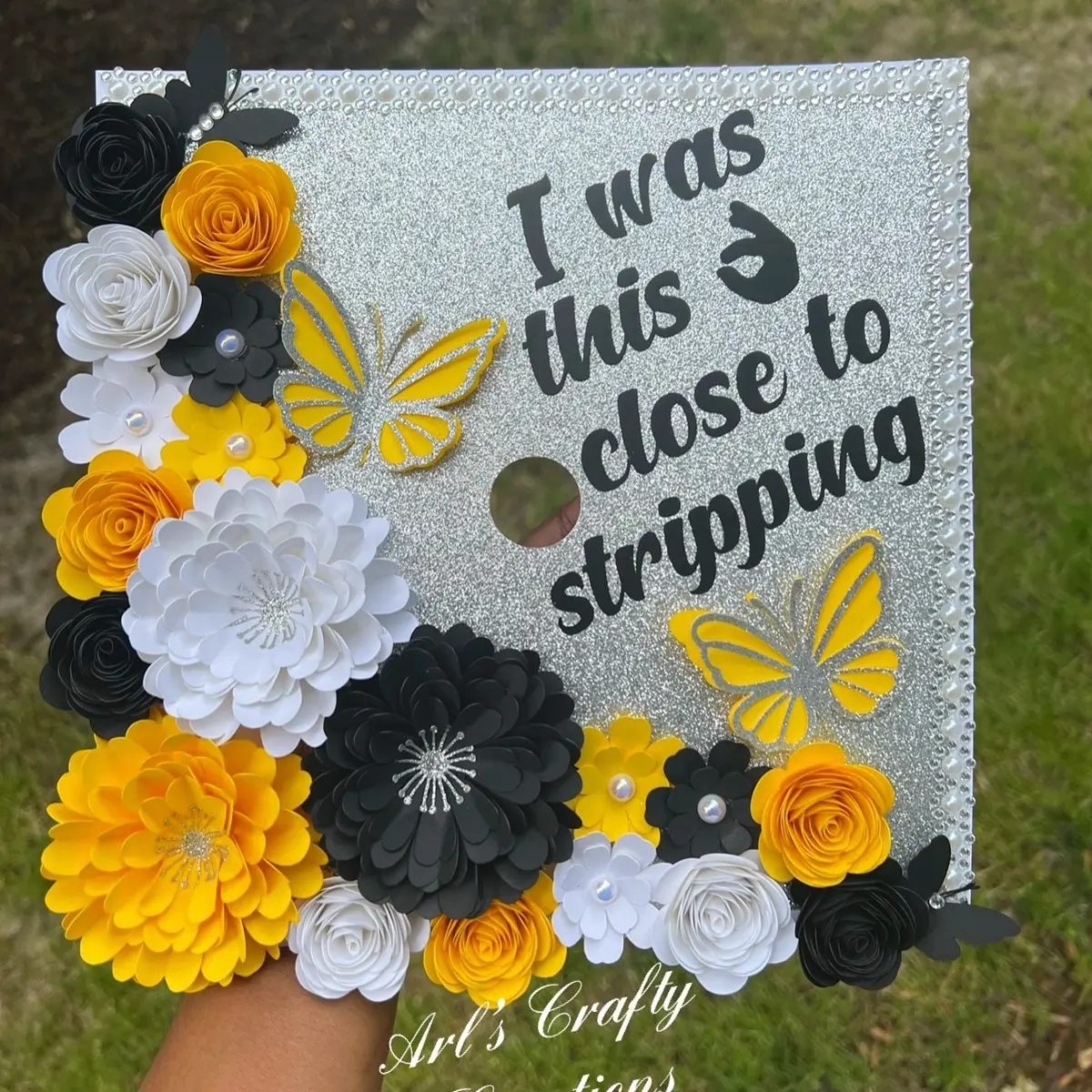 Custom Graduation Cap topper (No graduation cap included)