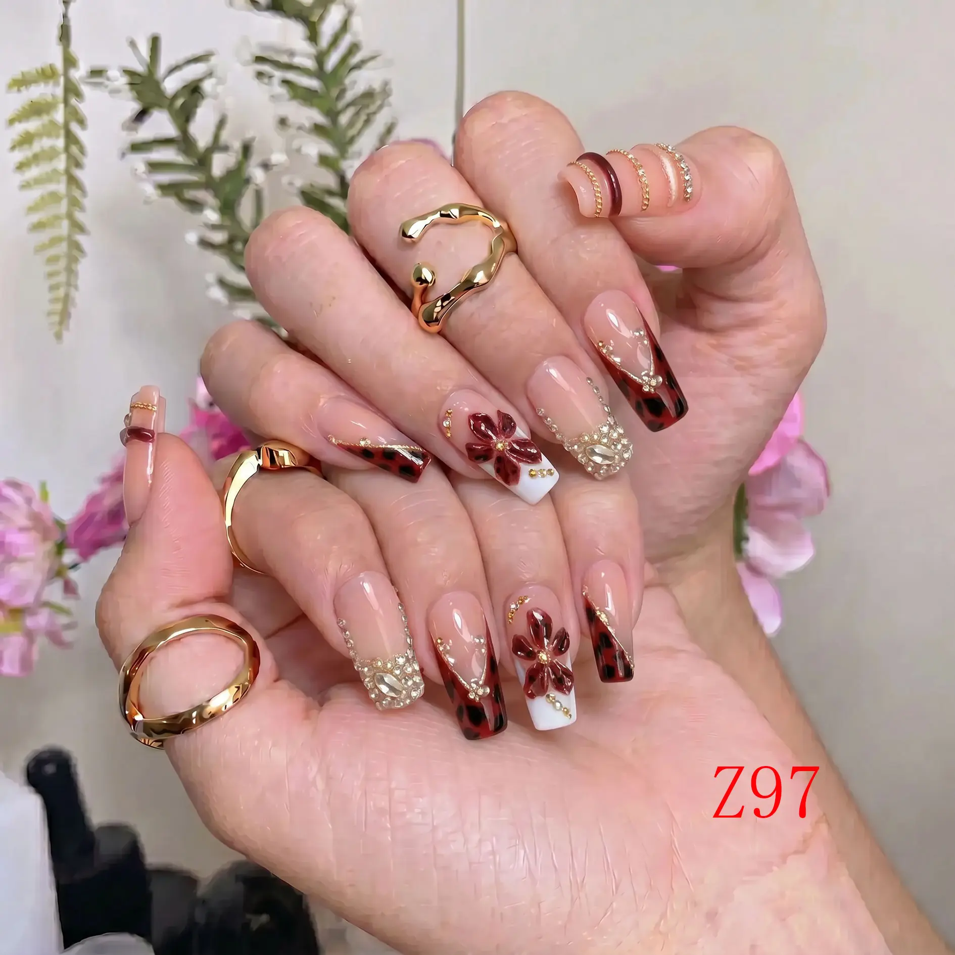 Nailbeebee Z97 Handmade Press-On Nails - 1.3 in, Reusable, Salon-Quality, Long-Lasting, Glossy Design - Ideal for Daily Office Use, Date Nights, Holiday Trips, Press On Nail