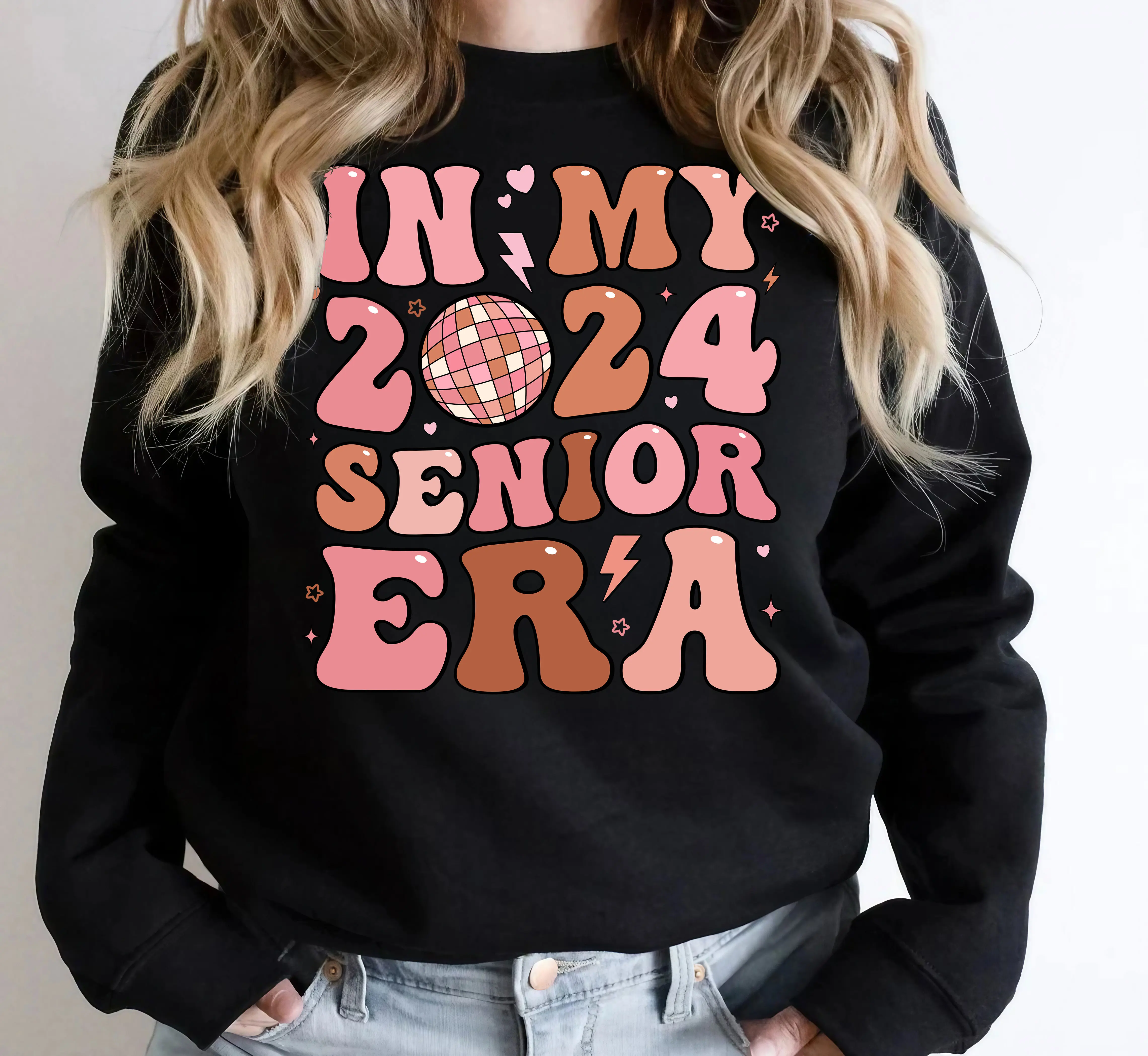 Senior 2024 Unisex Sweatshirts, In My Senior Era Sweatshirt, High School Last Day Gift, Class Of 2024 Senior Graphic Sweater, Graduation Congratulation Shirt, Retro Senior Sweaters