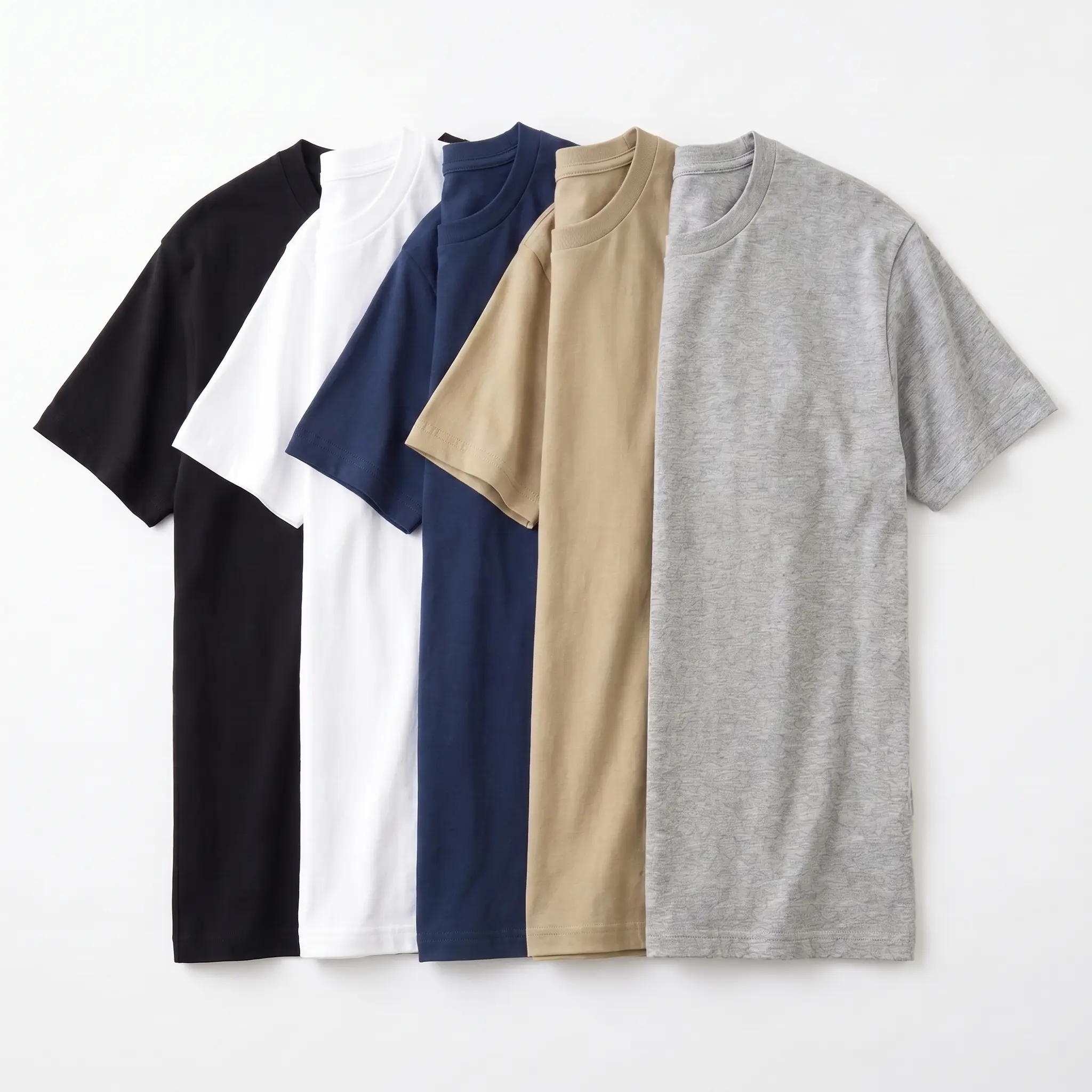 Men's 2/4/6-Pack 100% Cotton Casual Plain Round Neck Short Sleeve Crewneck Classic Fit Tagless Essential Menswear Tops, Super Soft Everyday Wear, Ideal Gift for Family