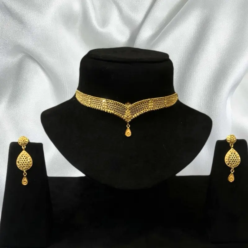 Simple and Elegant Gold Color Choker Set with Matching Earrings for Women - Perfect for Any Occasion