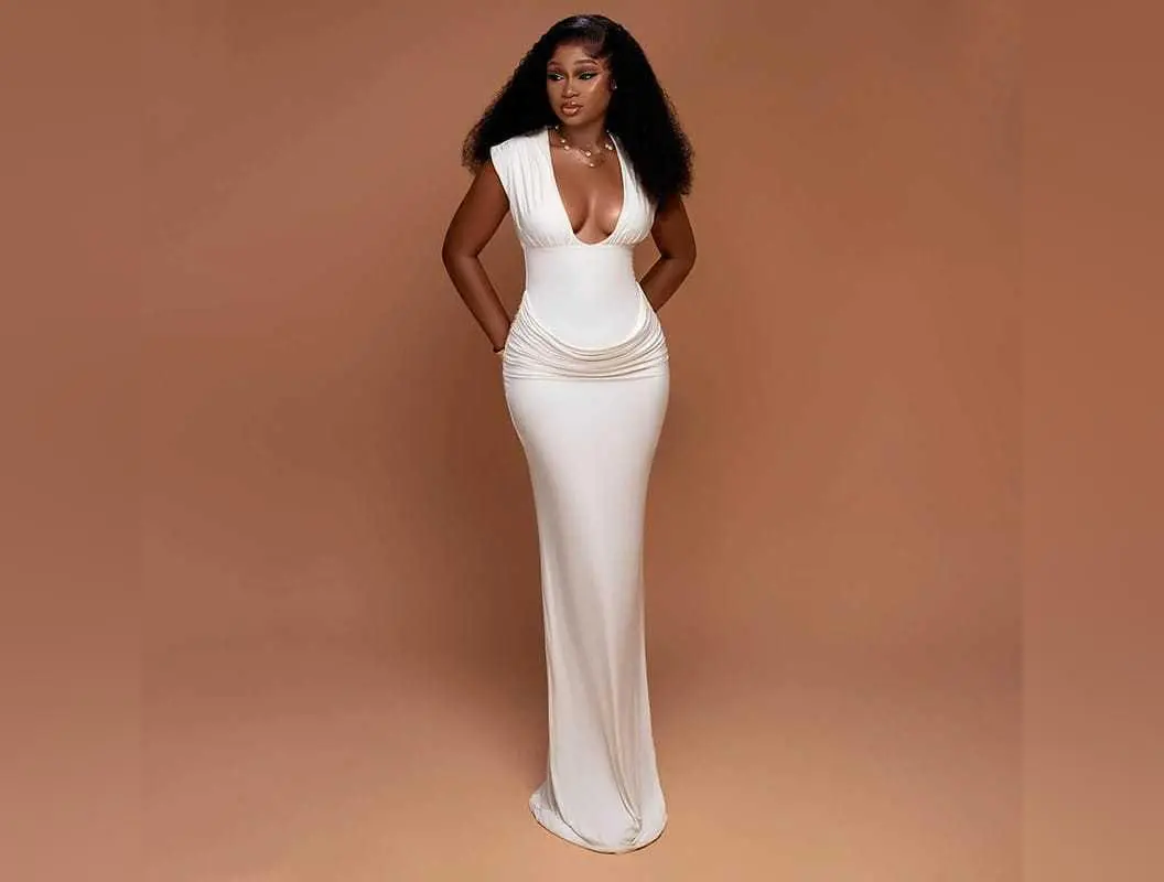 Aura Sculpt Maxi Dress   