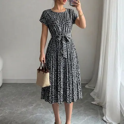 Summer Round Neck Batwing Sleeve Lightweight Fabric Casual Beach Sundress, Ditsy Floral Boho Style Ruffle Hem Pleats, Casual Wear Vacation Style, Women's Fashion Clothing
