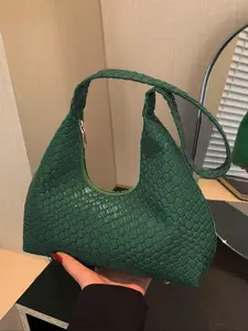 Simple retro green multi-pocket messenger bag, textured niche shoulder bag, snap button flap design, daily travel storage of small items, fashionable shoulder bag, Fashionable Unique Bags, suitable for daily travel, shopping, etc., Cross body bags