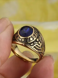 Retro Eagle Pattern Zircon Ring, Vintage Embossed Ring, Made of Stainless Steel, High Quality Jewelry, Gift for Father's Day, Birthday, and Anniversary, Suitable for Daily Commuting, Sparkling rings