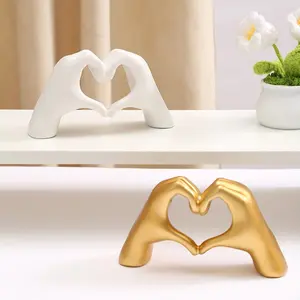 Heart Gesture Ornament, Elegant Resin Decorative Piece, Perfect Gift for Valentine's Day & Anniversaries, Office Desk Decoration
