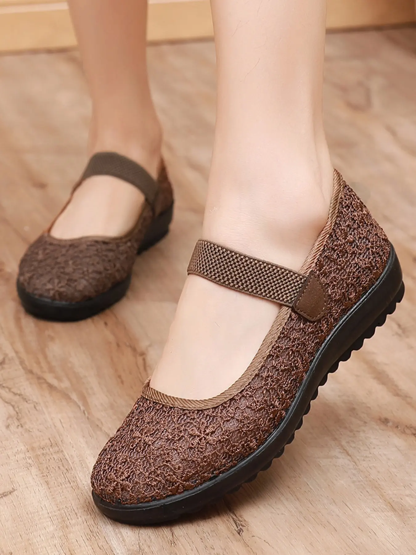 Women's Summer Breathable Mesh Shoes, Casual Flat Comfortable Mom Shoes, Non-Slip Soft Sole Elderly Shoes, Ideal for Grandmothers and Seniors, Summer Flats