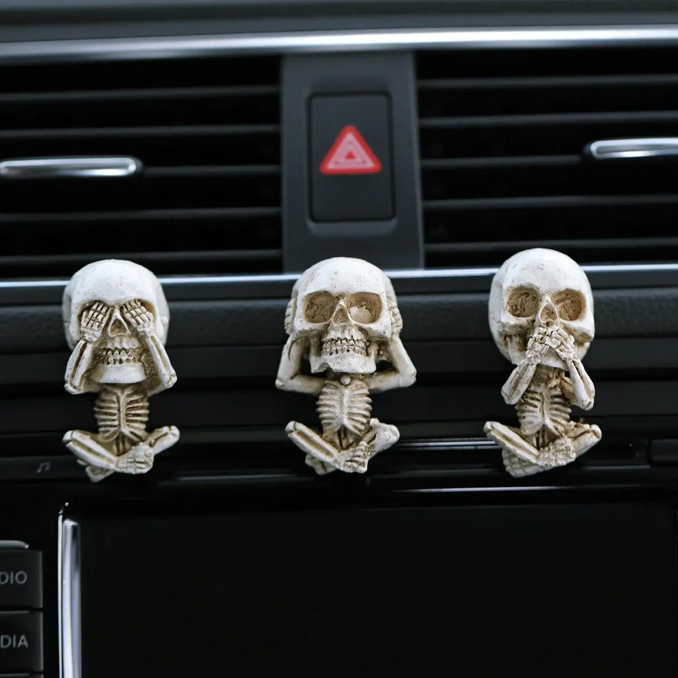 Skeleton Design Car Air Outlet Decoration, Decorative Hanging Car Ornament, Car Interior Decoration