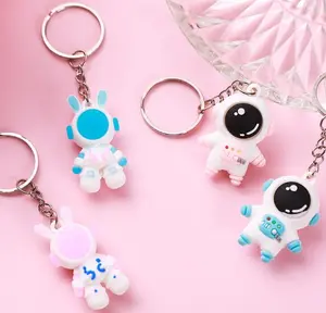Creative cartoon astronaut keychain, space man figurine backpack, cute pendant, silicone small gift
