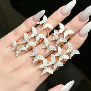 Suvi(8859)gc.Golden Butterfly White Shell Ring( copper, Adjustable)