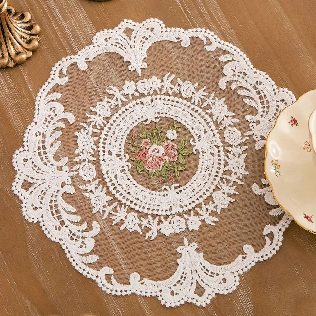 Vintage Lace Placemat, 1 Count Handmade Embroidered Floral Pattern Decor Tea Cup Mat for Home Kitchen Party Decor
