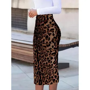 ��Plus Size�� Leopard Print Ruched Pencil Skirt, Casual Fashionable Midi Skirt for Daily Outdoor Wear, Women Clothing for All Seasons