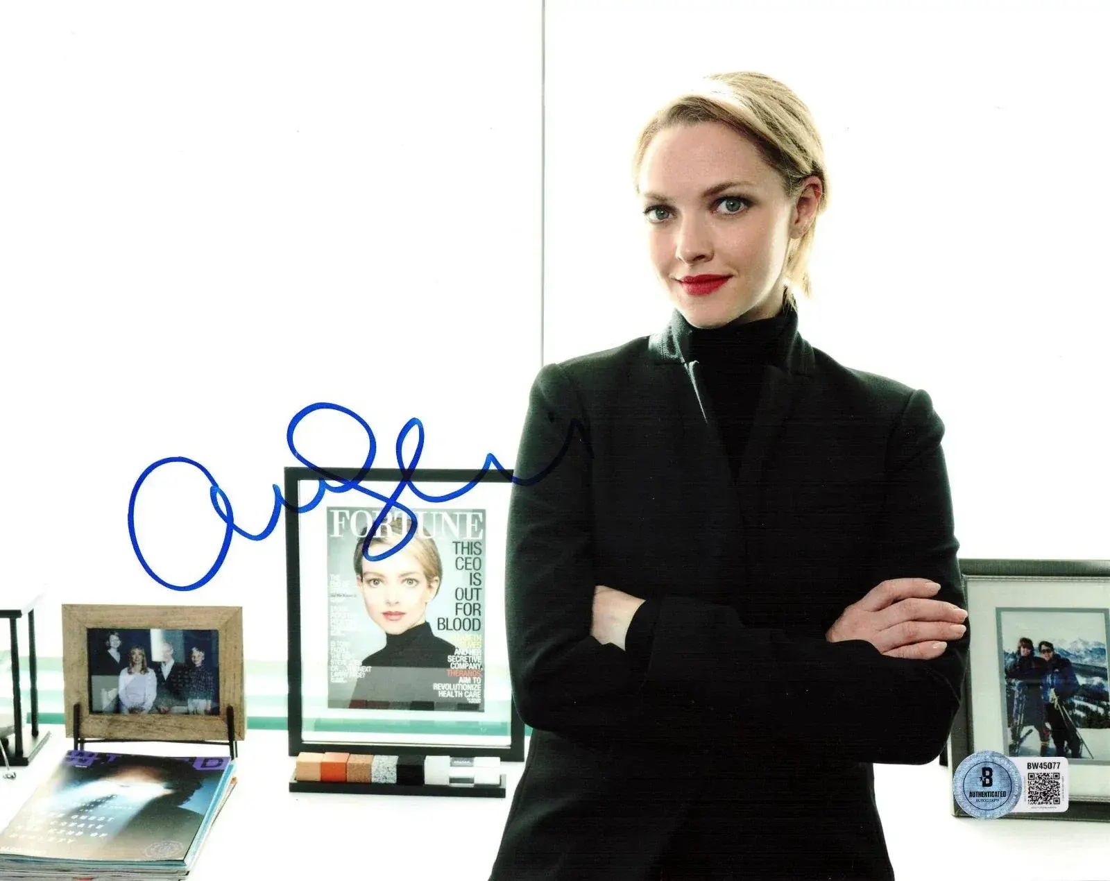 Amanda Seyfried Authentic Autographed 8x10 Photo