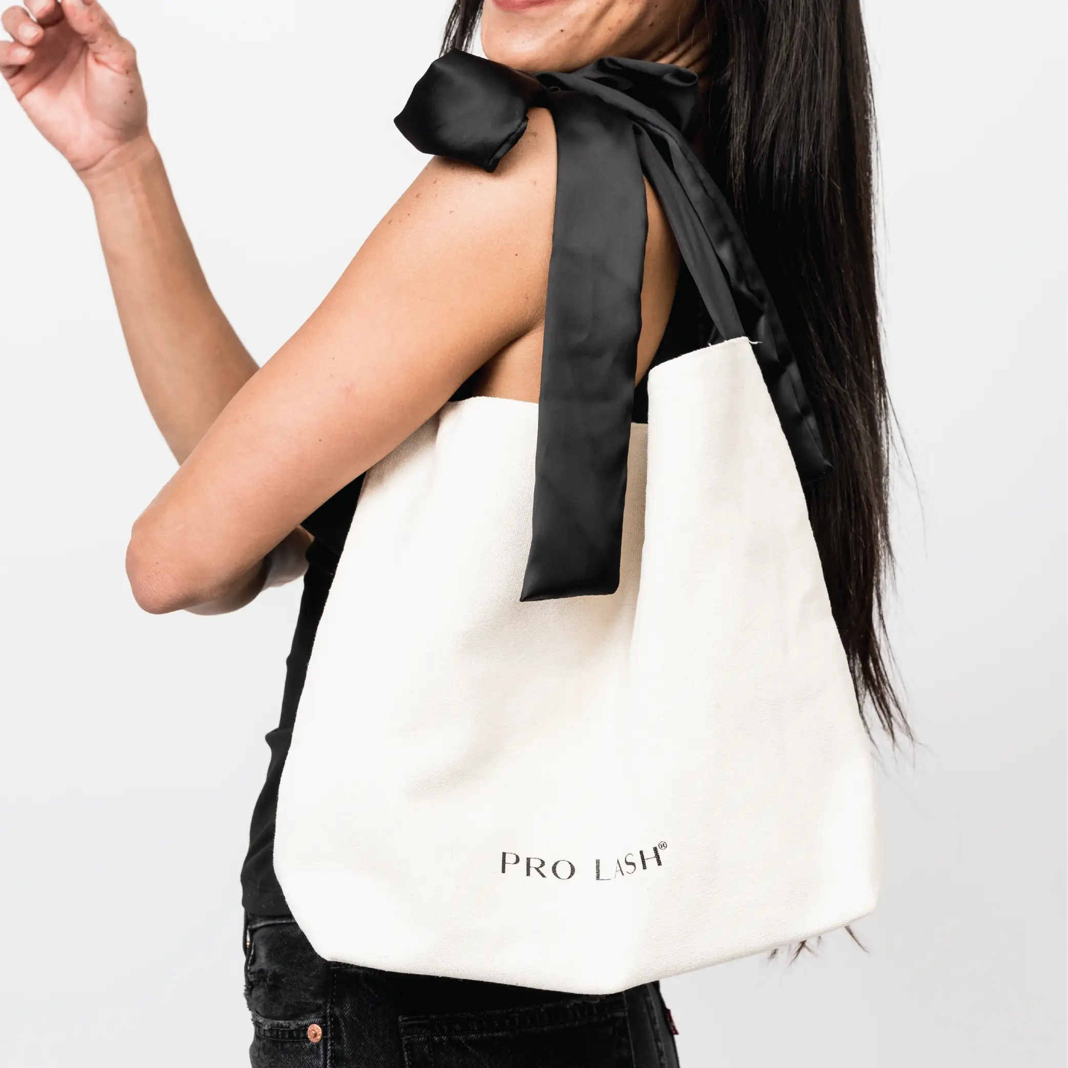 Pro Lash Bow Bag - Perfect for Travel and Storage