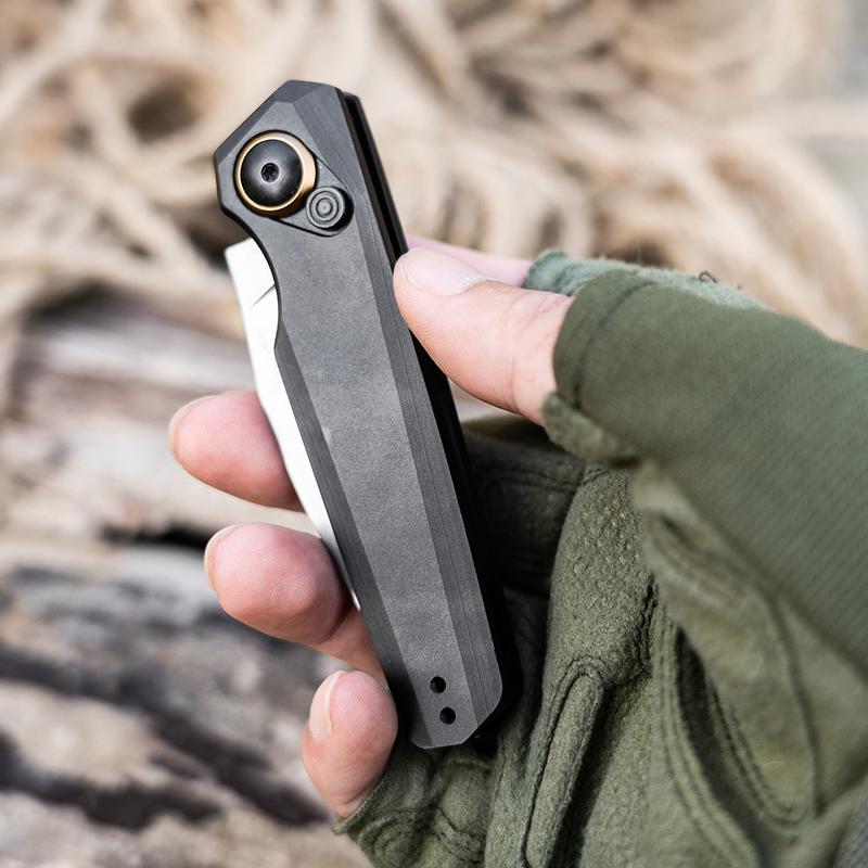 EDC Outdoor Folding Knife Camping Sharp Folding Knife Portable Survival Knife Outdoor Camping Knife