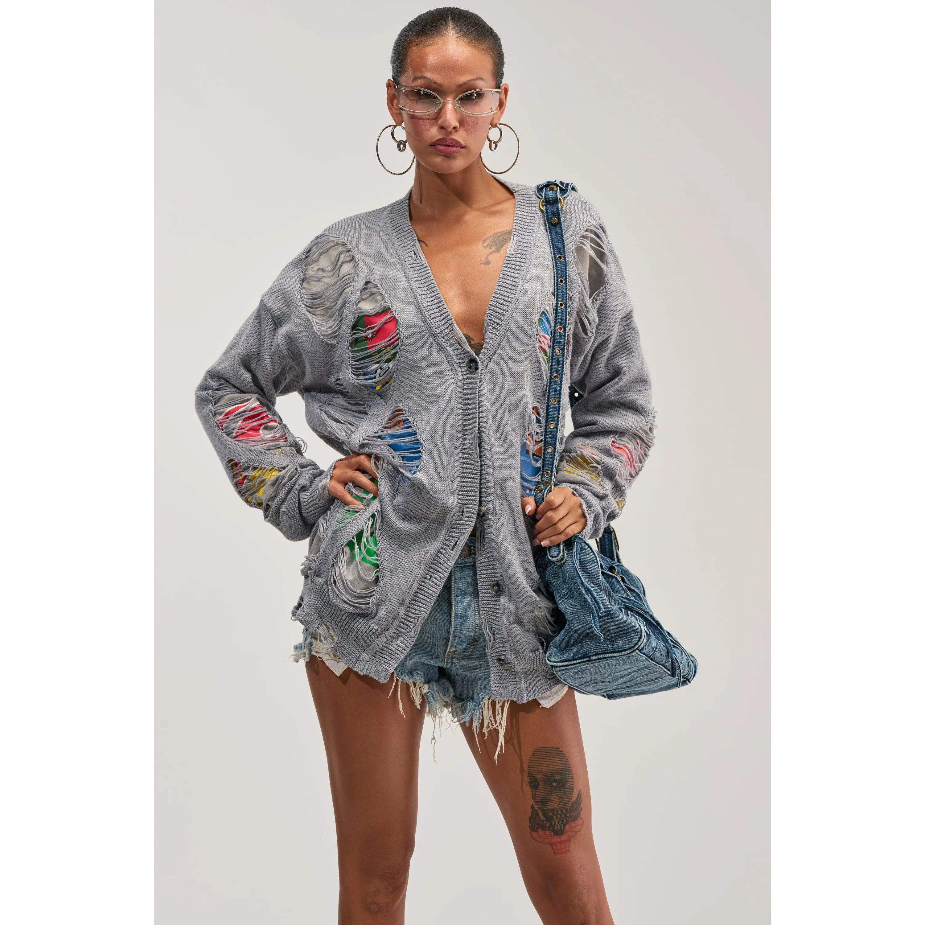 LYDIA DISTRESSED GRAPHIC SWEATER