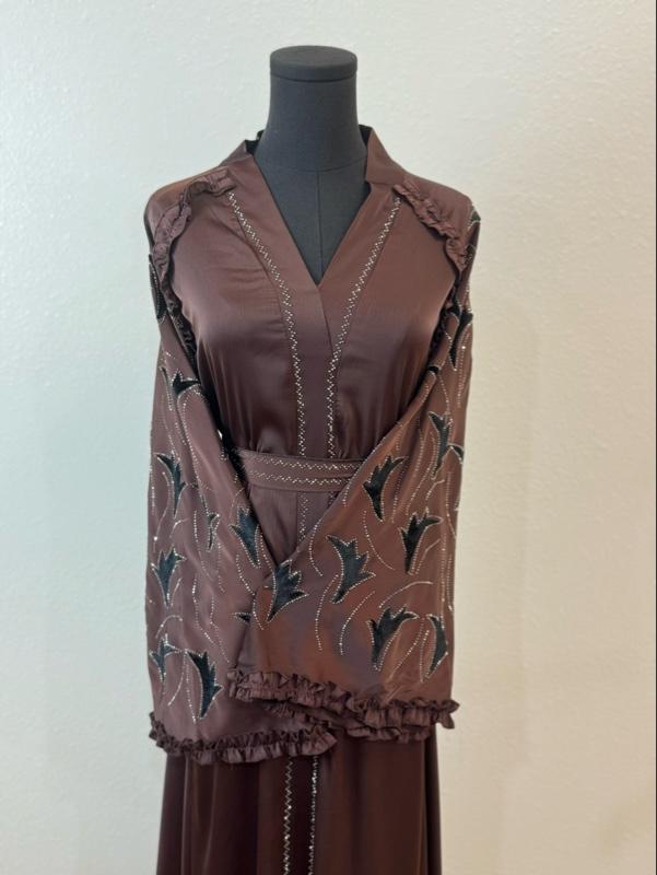 Umbrella Style Dubai Abaya with black Leaf Embellishments