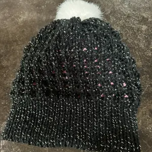Peek a boo knitted beanie