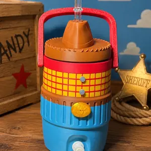Woody Can Holder