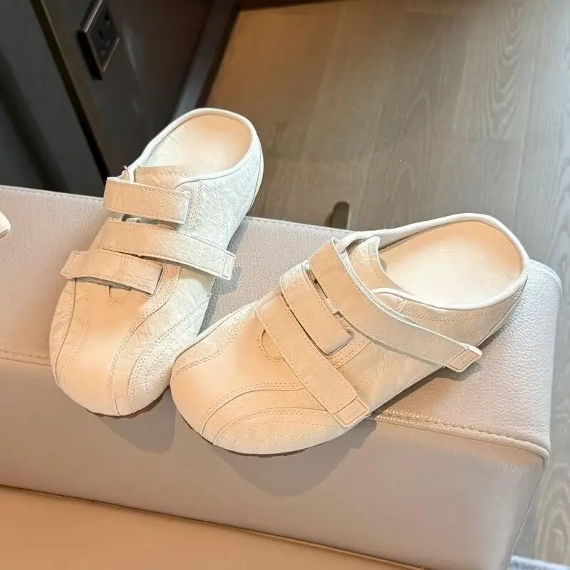 Thick-soled Birkenstock-style closed-toe mules for women, summer outdoor wear, 2026 new model, versatile, lightweight, comfortable, casual sports sneakers