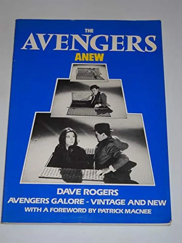 USED Book - Avengers Anew by Dave Rogers (Paperback) - english