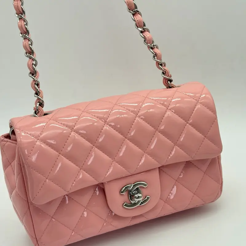 Pre-owned CHANEL Patent leather Shoulder bags rectangle mini pink patent shoulder bag