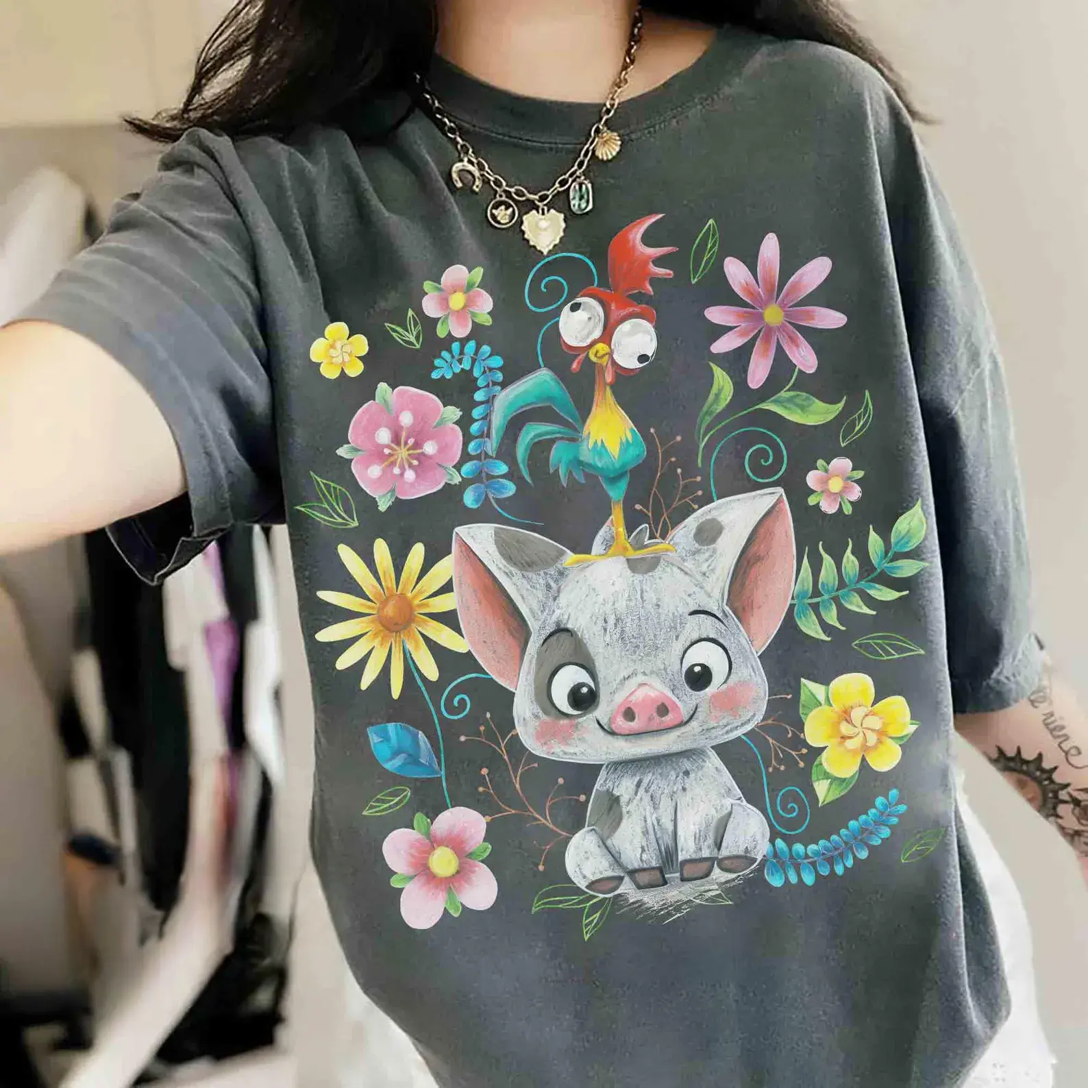 WDW Pua Pig & HeiHei Chicken Cute Pose Flower Shirt, Princess Gift Tee, Moana Movie 2026, WDW Family Trip