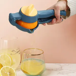 Effortless Manual Lemon Juicer, Multi-Functional Kitchen Citrus Press, Portable Outdoor Camping Hand Juicer, Easy-To-Use Juice Extractor