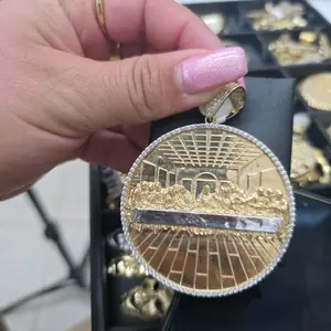 The Last Supper Pendant - Classic Design with Detailed Edges and Removable Chain