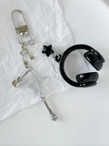 1pc Unisex INS Style Music Earphone Keychain, Aesthetic Keychain, Creative Mini Microphone Guitar Music Note, Phone Chain Bag Car Key Holder, Music Festival Music Lover Gift Car Accessories Bag Charm Backpack back to school gift